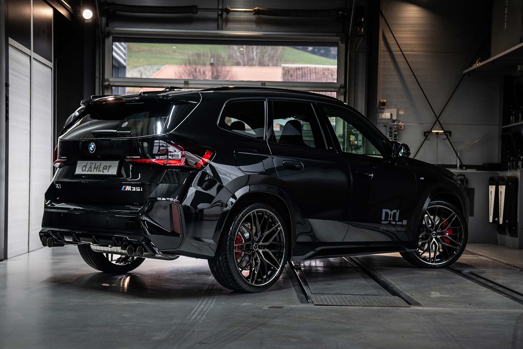 bmw x1 u11 tuning dAEHLer Competition Line 05